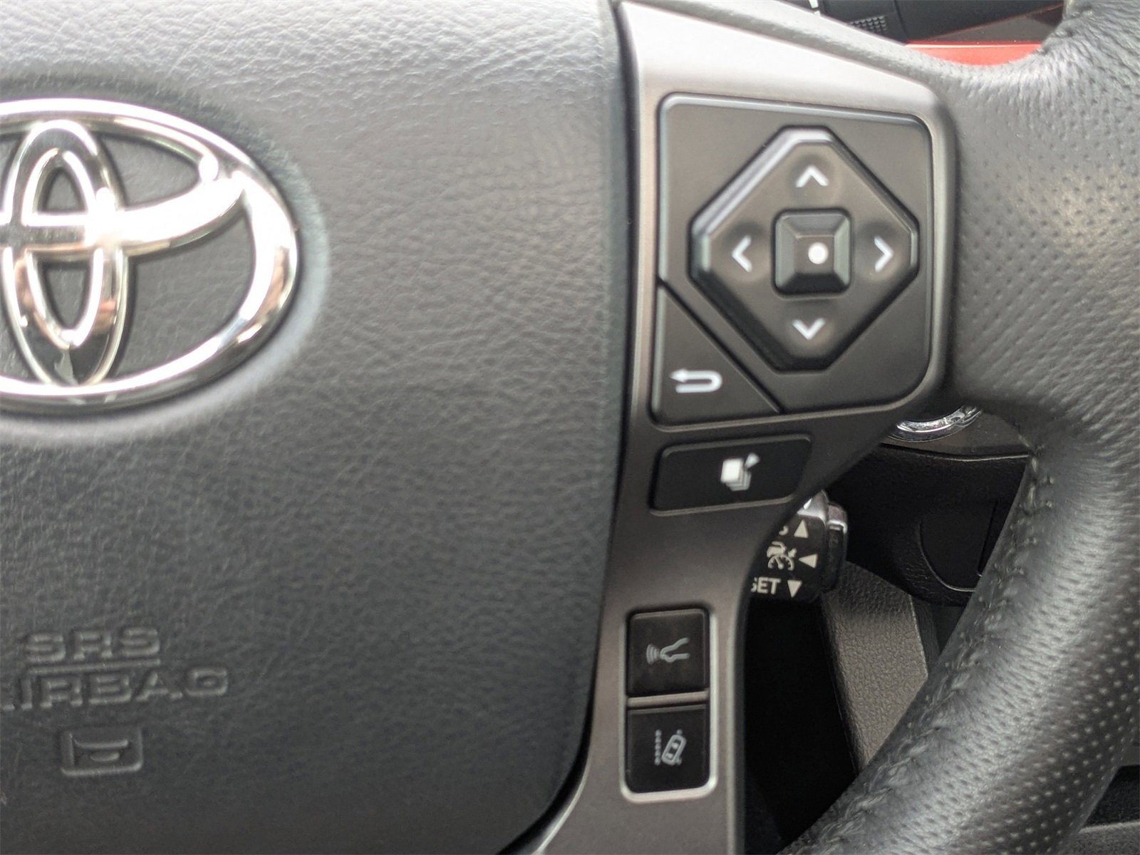 Used 2020 Toyota Tacoma TRD Off-Road image 27