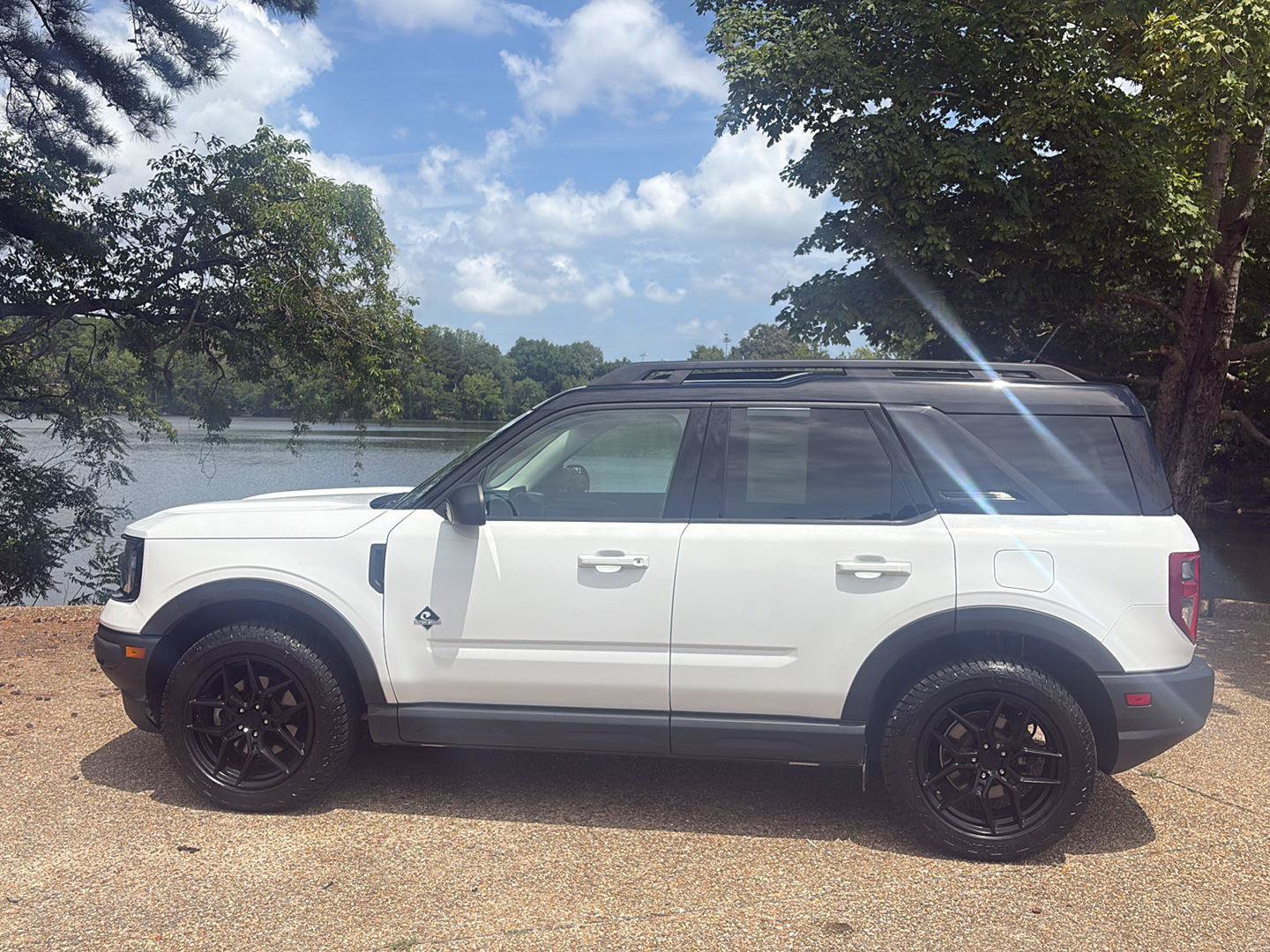 Used 2022 Ford Bronco Sport Outer Banks w/ Tech Package AWD/4WD image 10