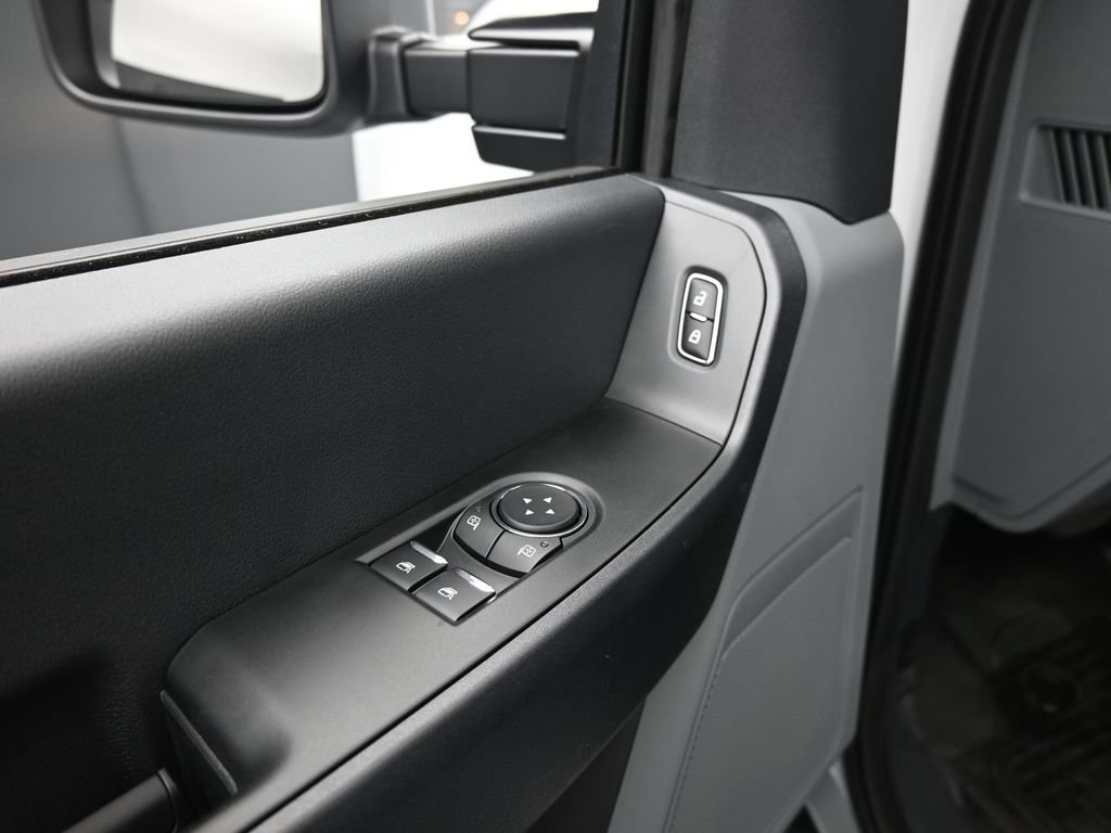 New 2026 Ford F350 XL image 9