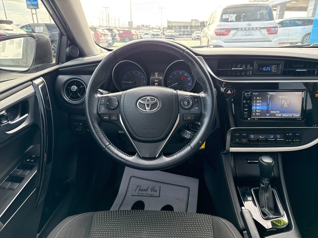 Used 2018 Toyota Corolla iM image 14