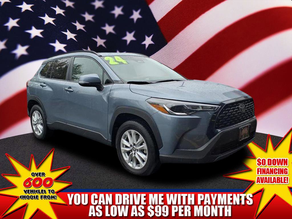 Certified 2024 Toyota Corolla Cross LE image 1