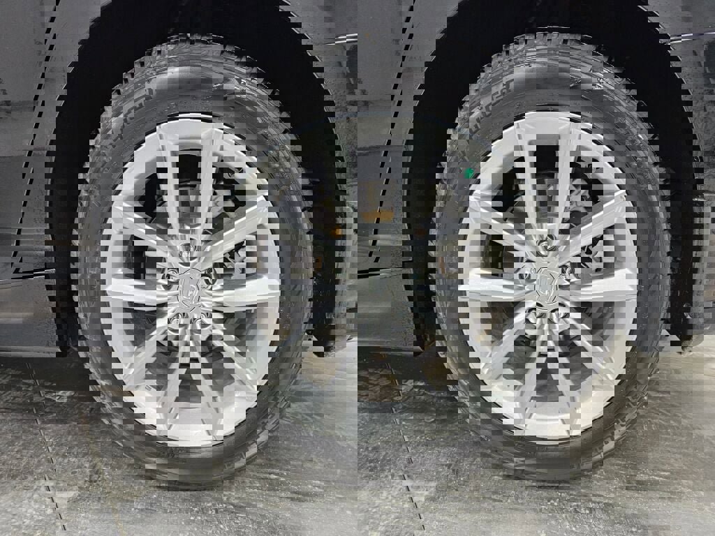 Used 2022 Honda Accord LX image 10