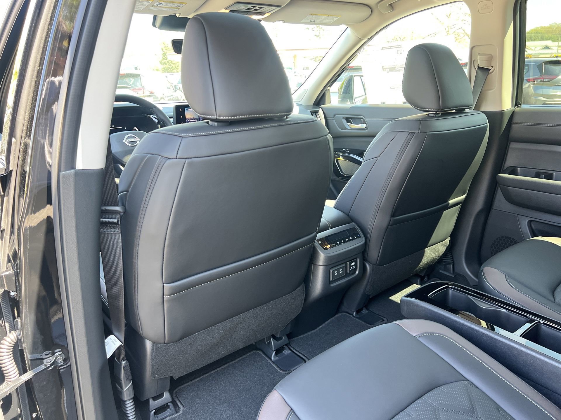 New 2026 Nissan Pathfinder Platinum image 21