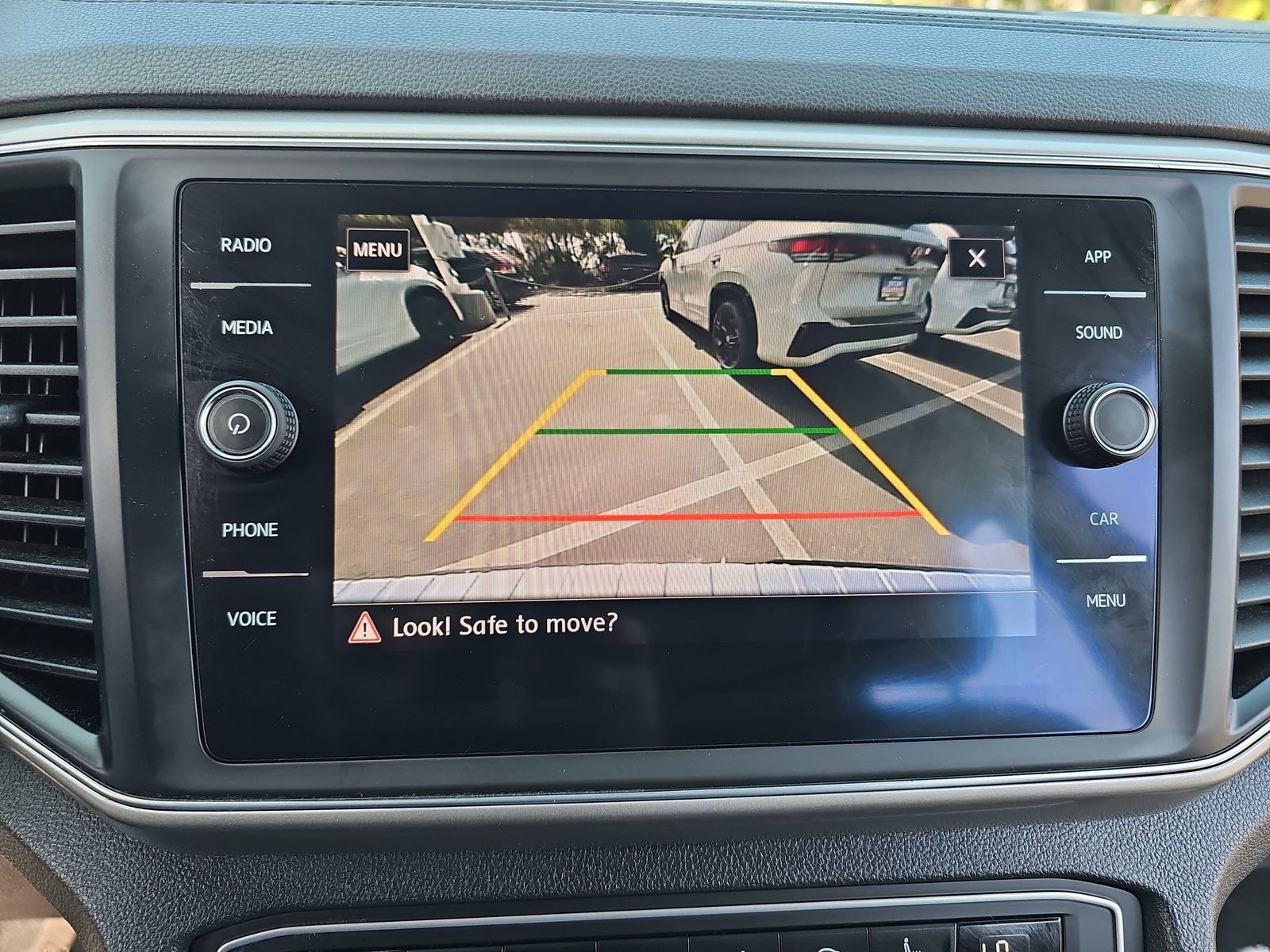 Used 2019 Volkswagen Atlas SE image 23