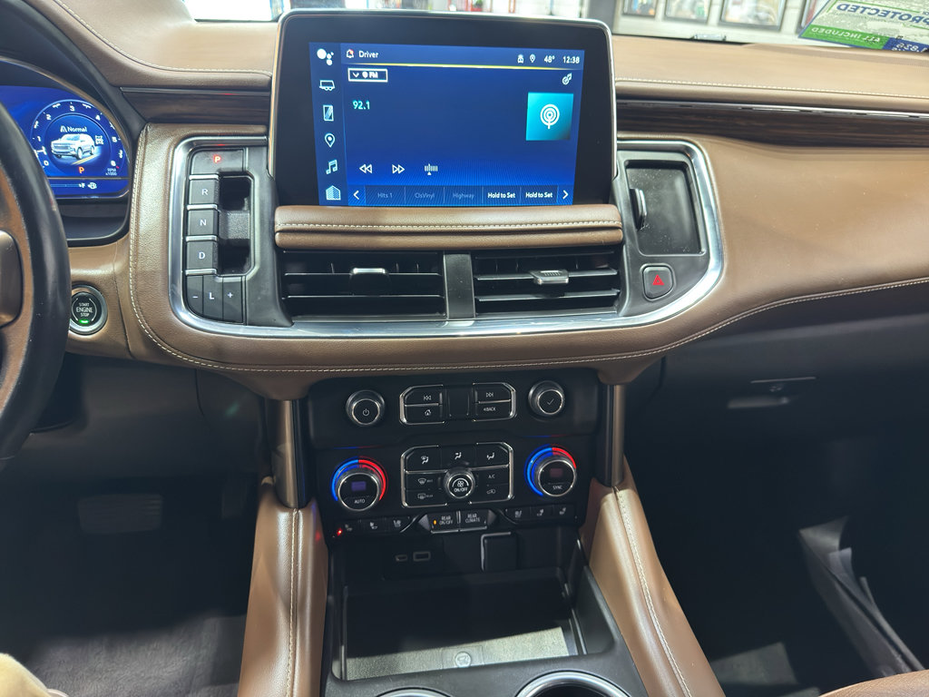 Used 2022 Chevrolet Suburban High Country AWD/4WD image 30