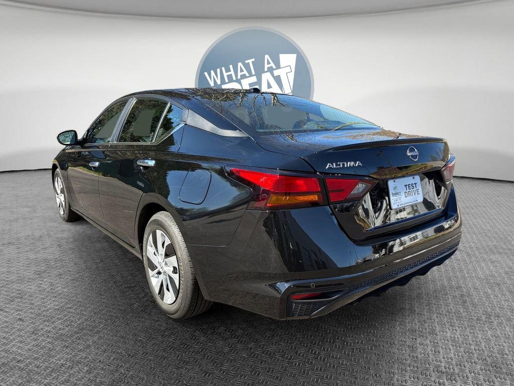 Used 2025 Nissan Altima 2.5 S image 6