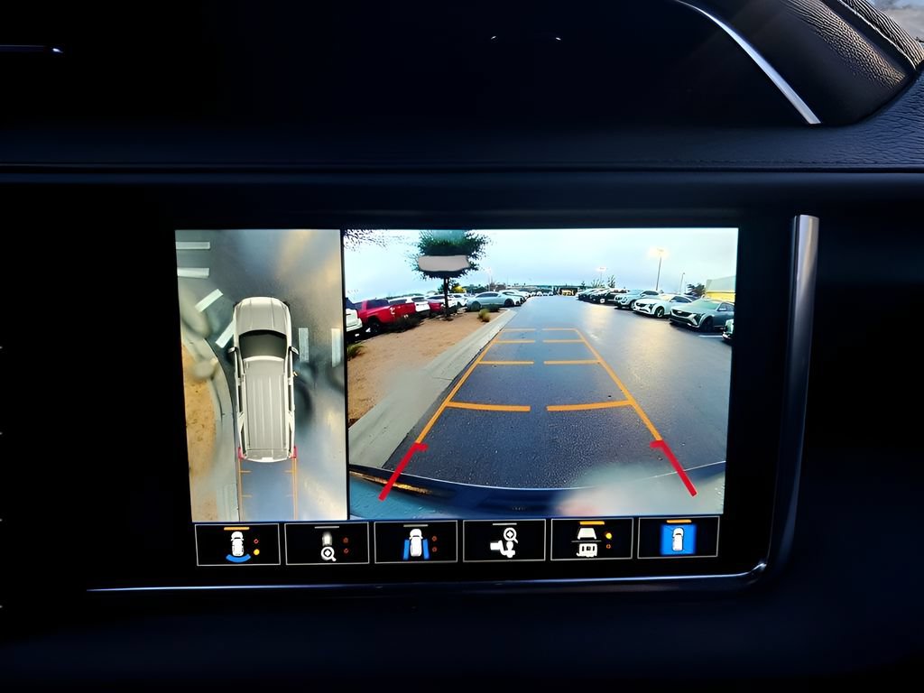 Used 2023 GMC Yukon Denali AWD/4WD image 48