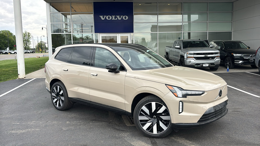 New 2026 Volvo EX90 Ultra AWD/4WD image 2