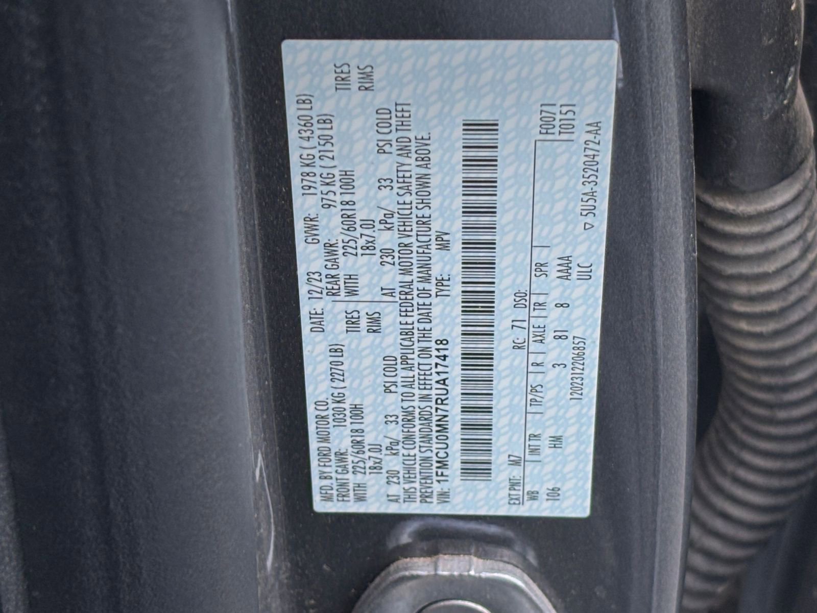 Used 2024 Ford Escape ST-Line image 30