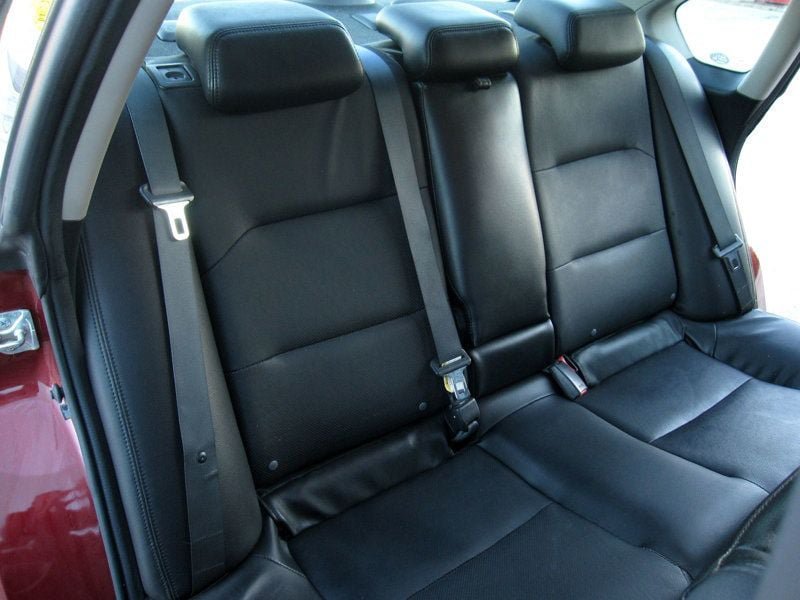 Used 2009 Subaru Legacy 2.5GT Limited AWD/4WD image 32