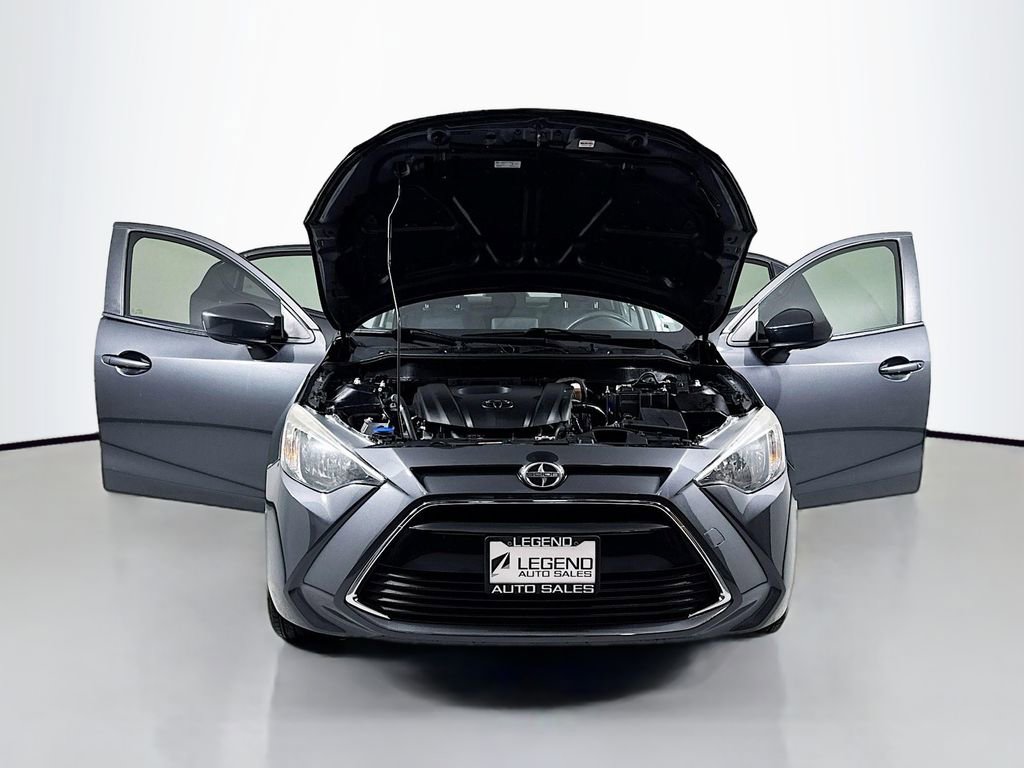 Used 2016 Scion iA FWD image 18