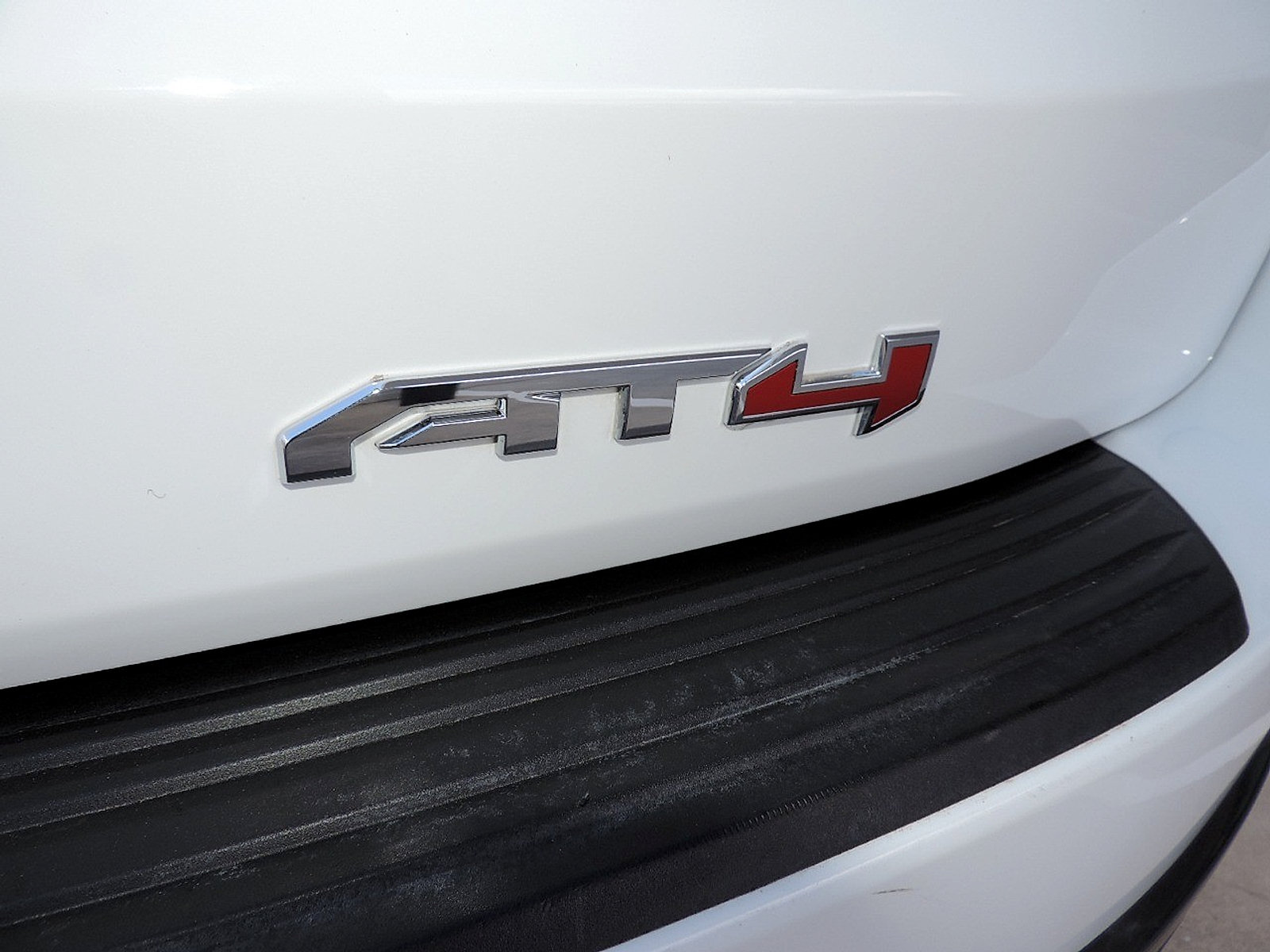 Certified 2024 GMC Yukon XL AT4 AWD/4WD image 22