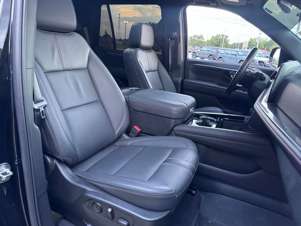 Used 2025 Chevrolet Tahoe RST w/ RST Capability Package image 25