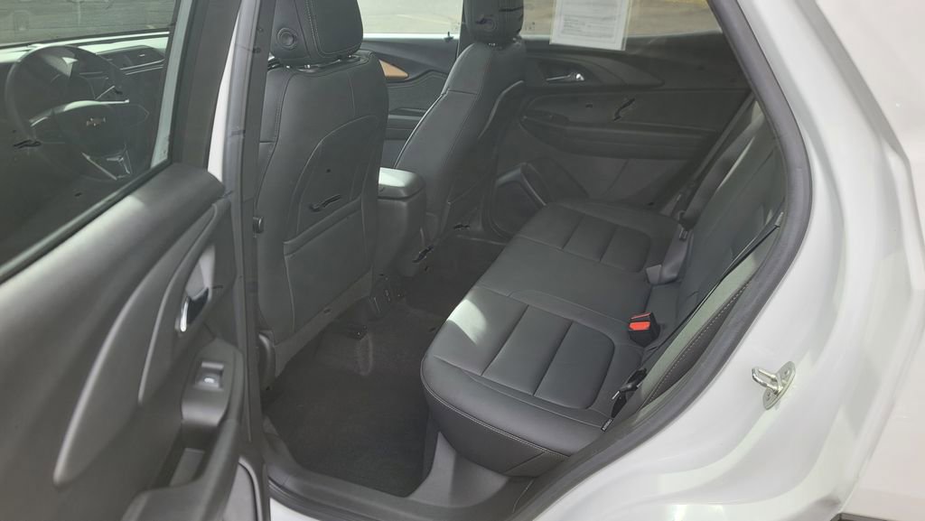 Used 2023 Chevrolet TrailBlazer ACTIV w/ Sun and Liftgate Package image 25