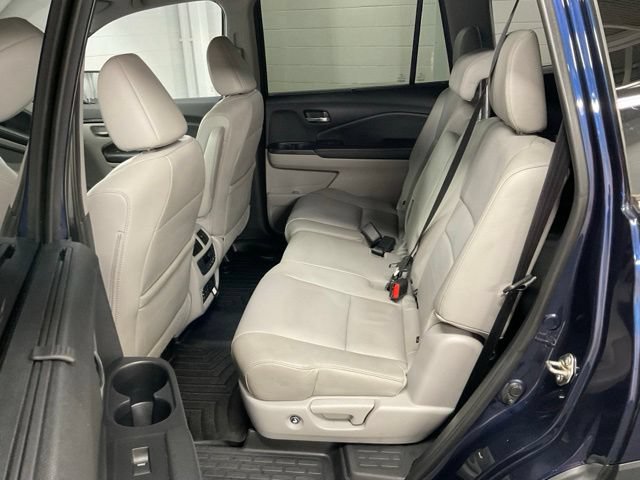 Certified 2017 Honda Pilot Touring image 14