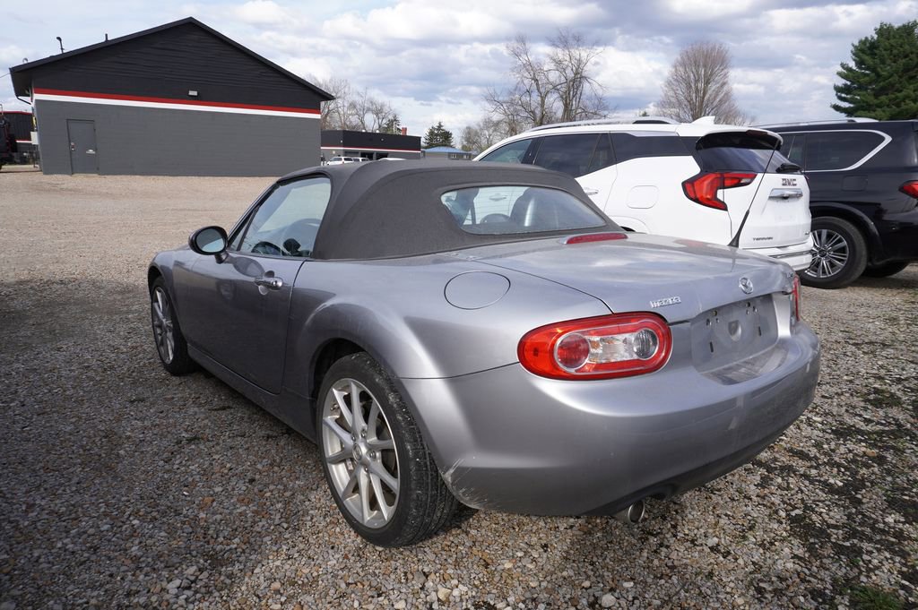 Used 2009 MAZDA MX-5 Miata Touring image 5