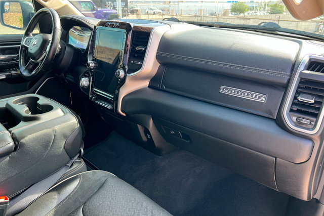 Used 2019 RAM 1500 Laramie AWD/4WD image 15