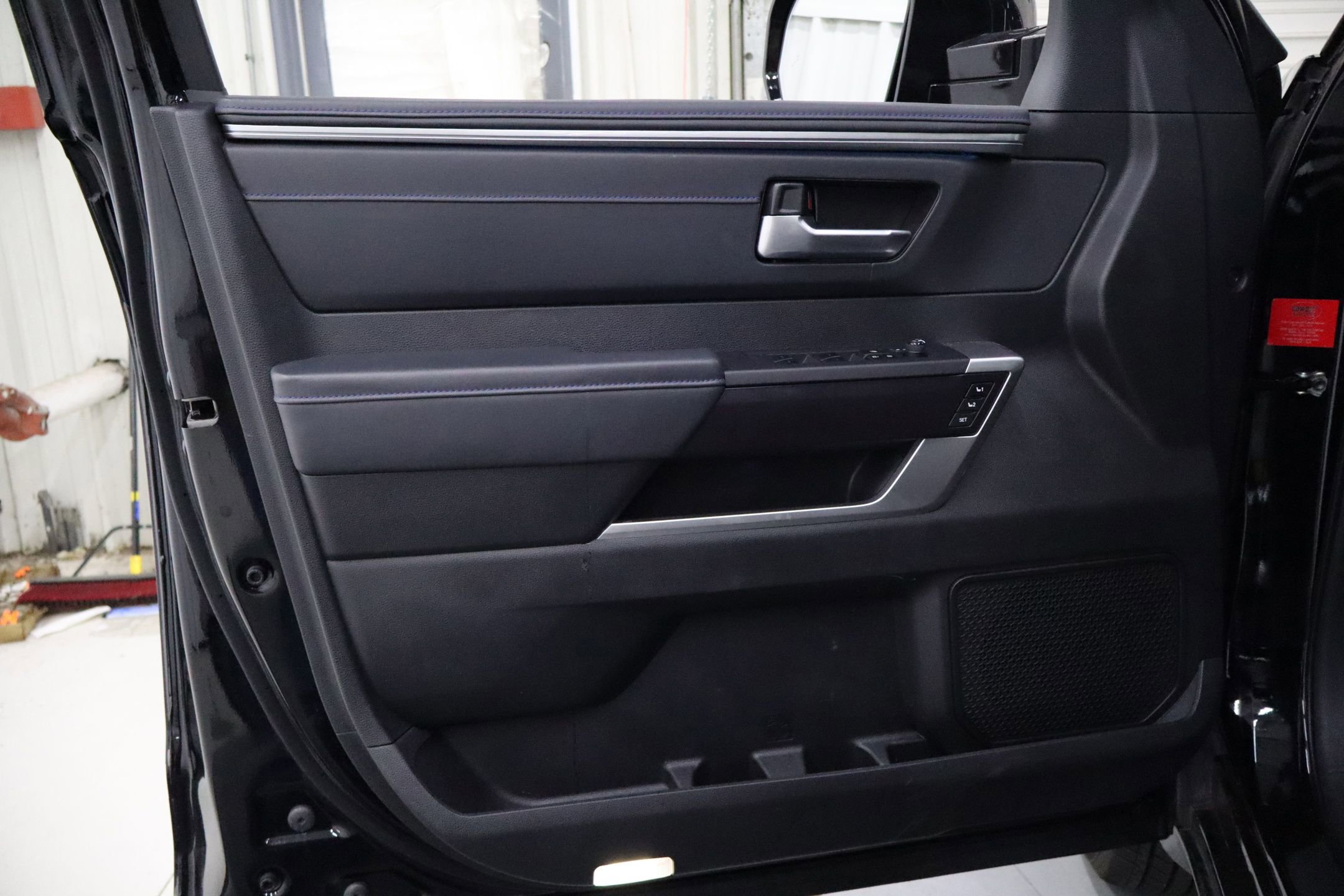 Used 2023 Toyota Tundra Platinum image 10