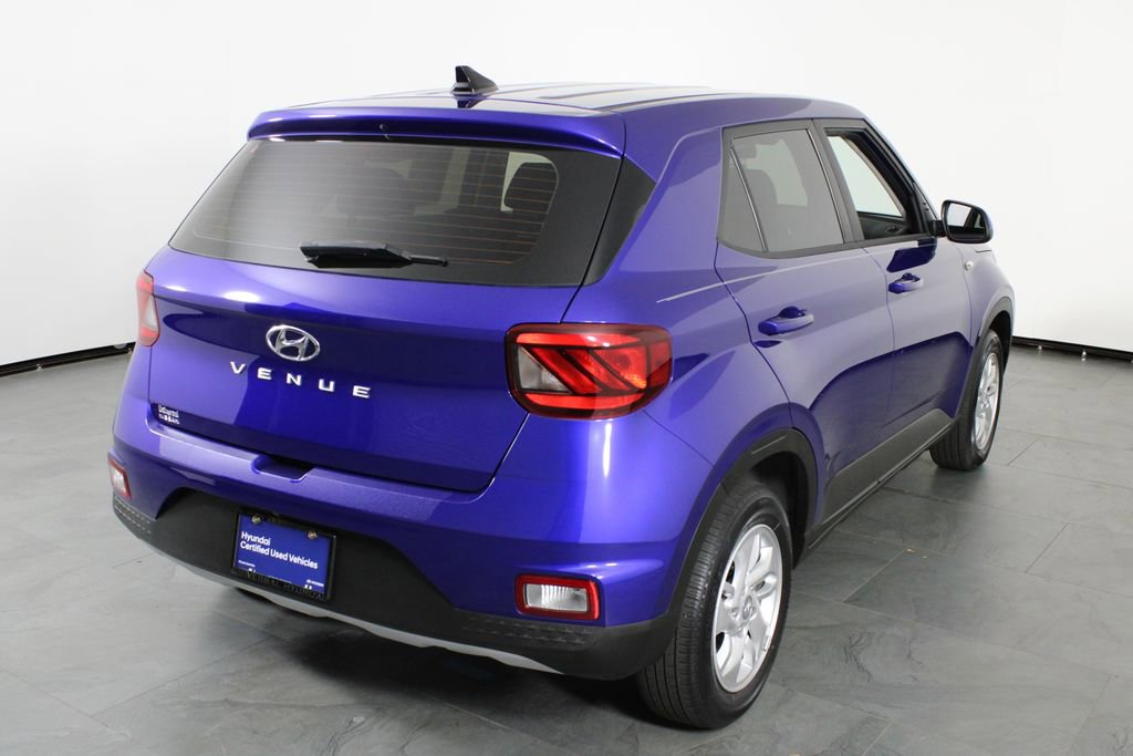 Certified 2021 Hyundai Venue SE image 15