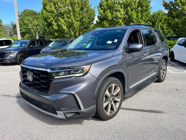 Used 2025 Honda Pilot Elite image 3