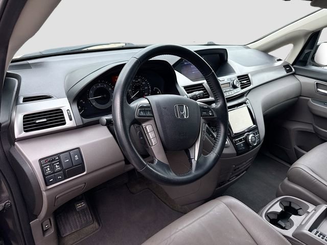 Used 2016 Honda Odyssey Touring Elite image 10