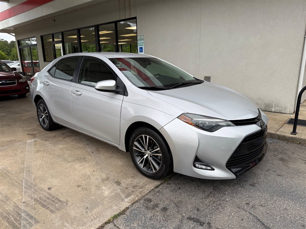 Used 2017 Toyota Corolla LE w/ LE Premium Package FWD image 1
