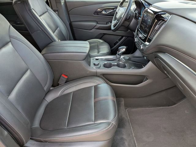 Used 2023 Chevrolet Traverse RS image 31
