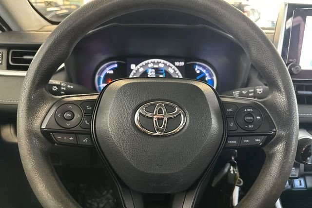 Used 2023 Toyota RAV4 LE AWD/4WD image 27