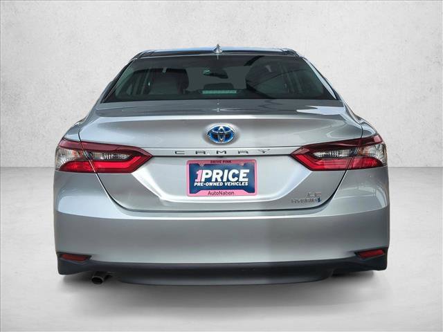 Used 2021 Toyota Camry LE image 7