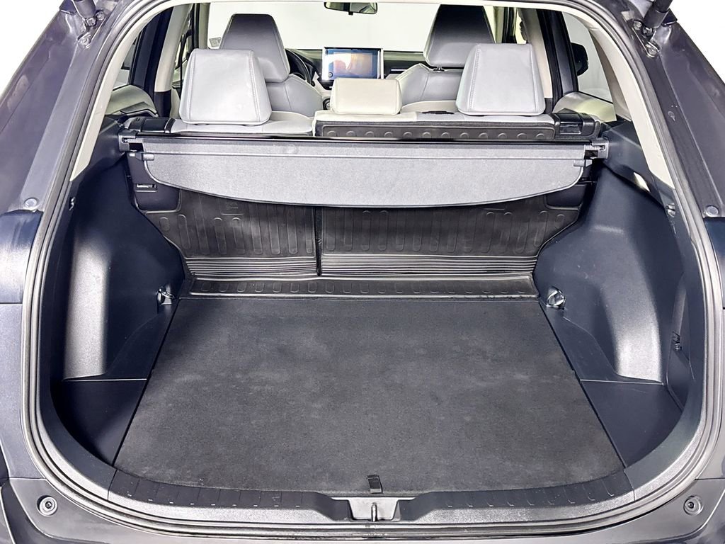 Used 2024 Toyota RAV4 XLE Premium image 21