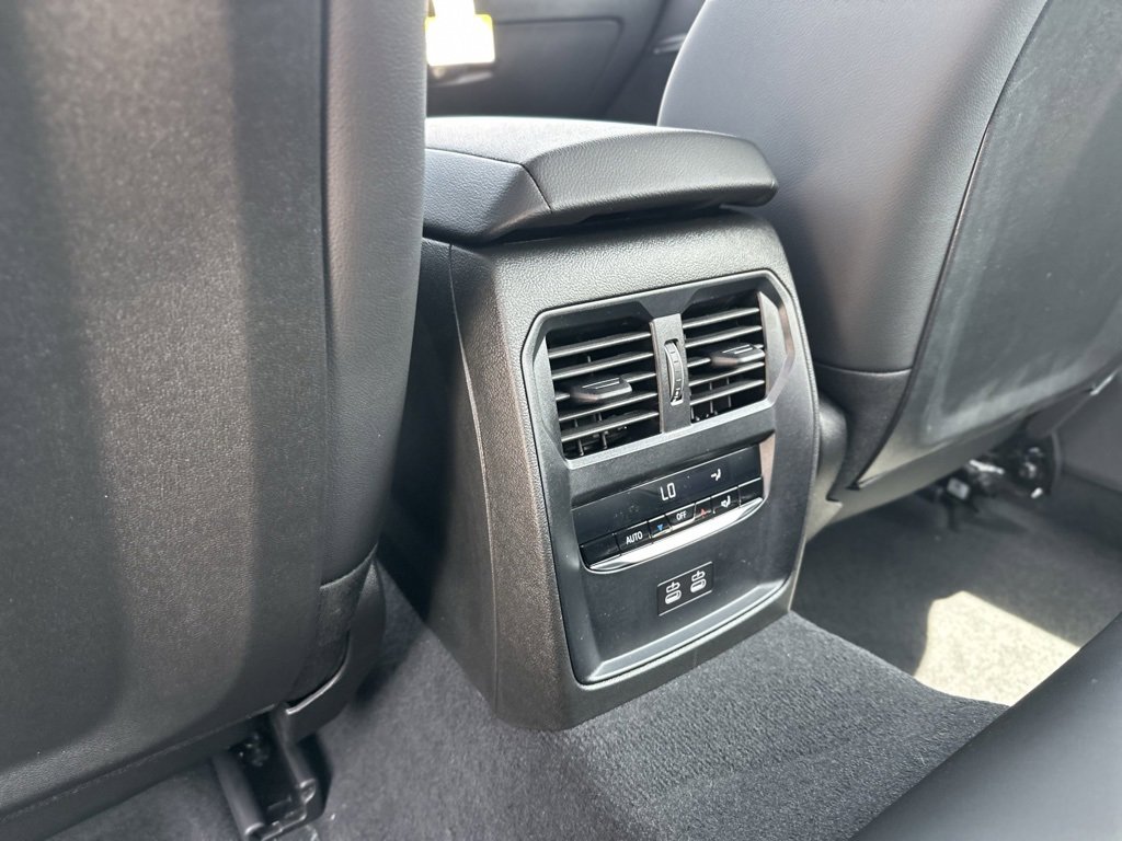 New 2025 BMW 330i xDrive Sedan image 23