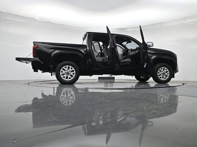 Used 2024 Toyota Tacoma SR5 AWD/4WD image 53