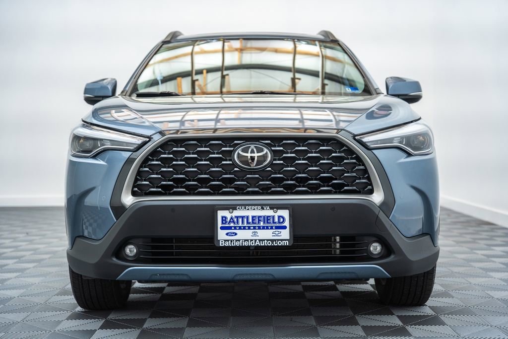 Certified 2024 Toyota Corolla Cross XLE w/ Convenience Package AWD/4WD image 2