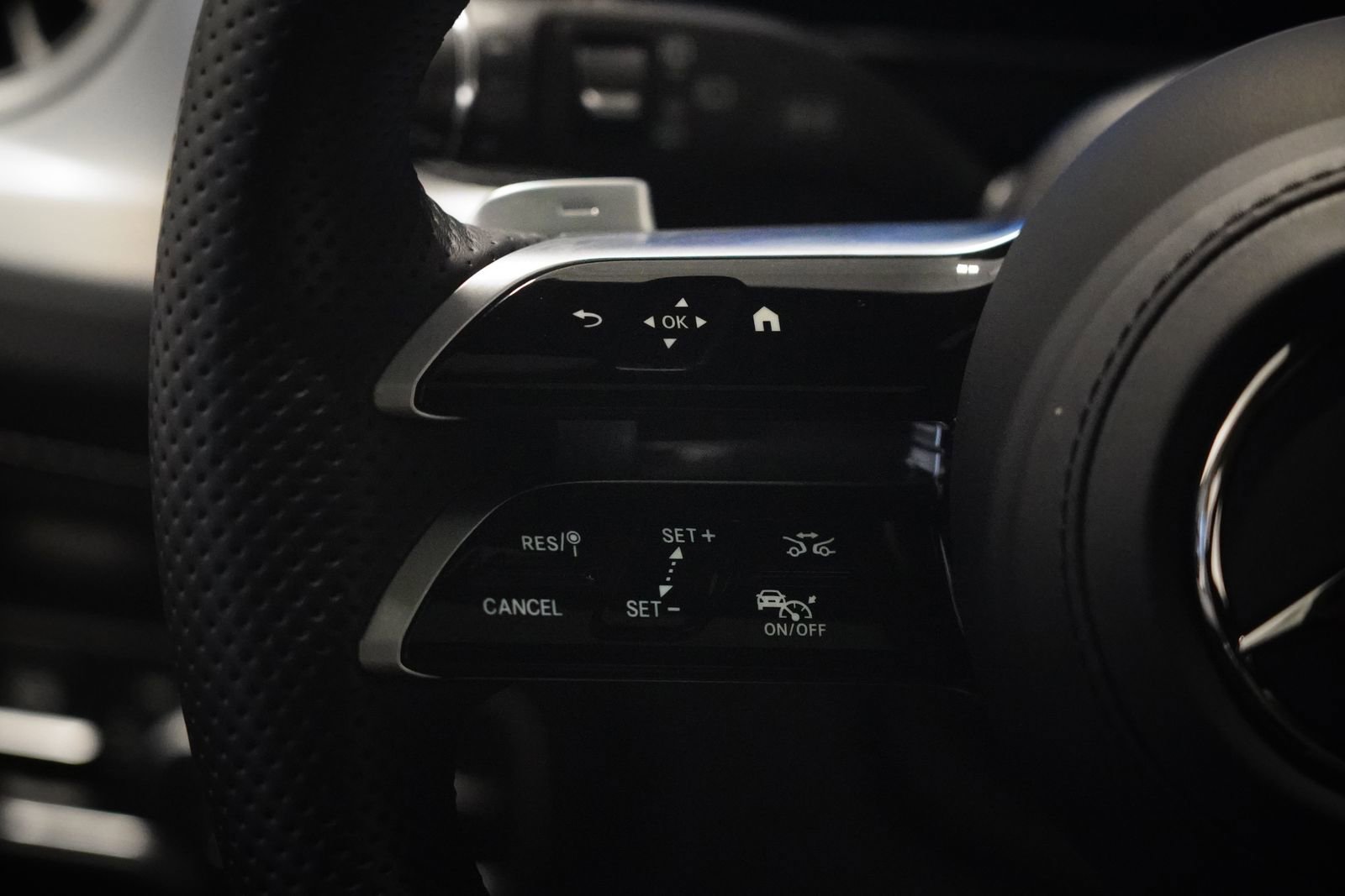 Certified 2025 Mercedes-Benz G 580 w/ EQ Technology image 16