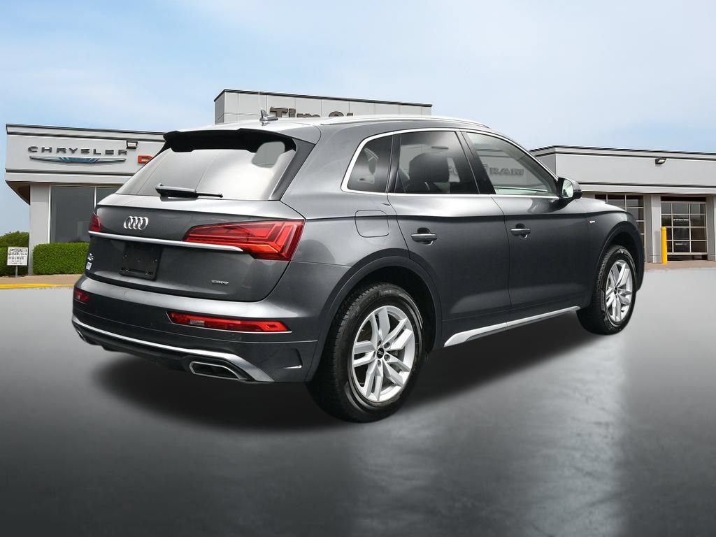 Used 2022 Audi Q5 2.0T Premium w/ Convenience Package AWD/4WD image 5