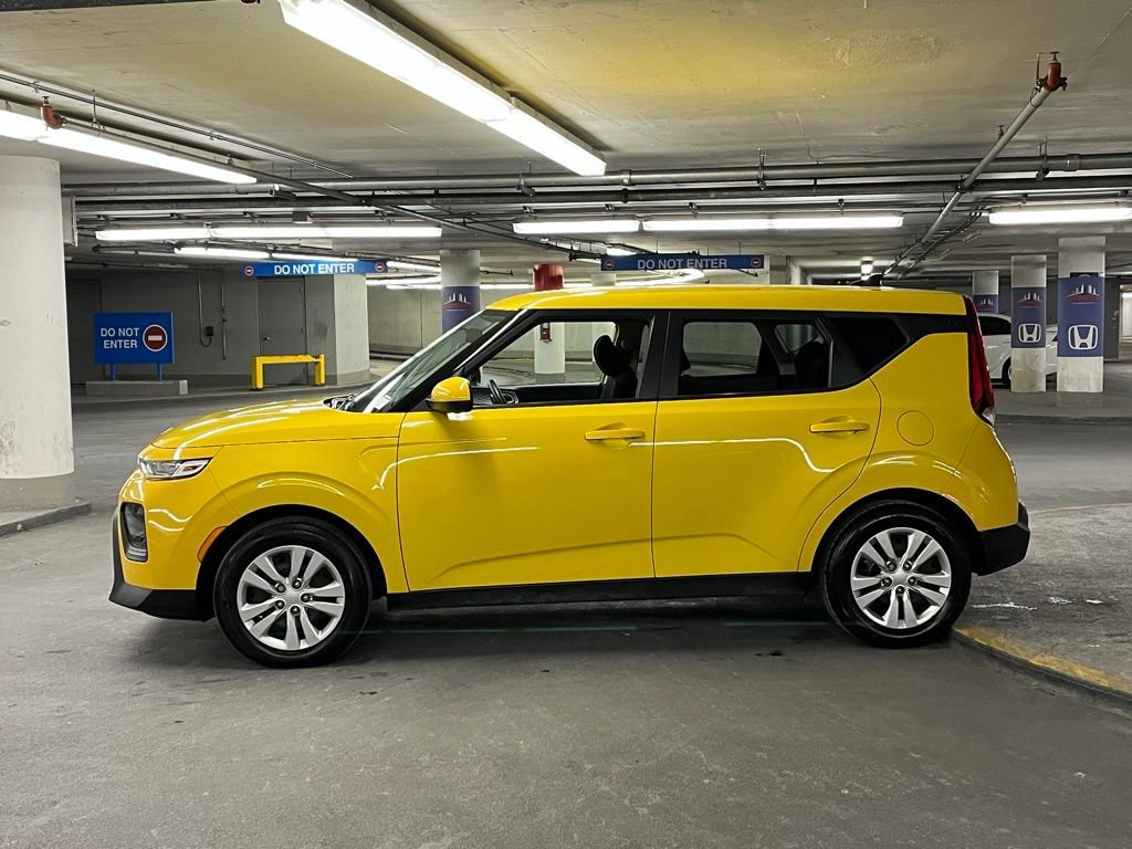 Used 2020 Kia Soul LX image 27