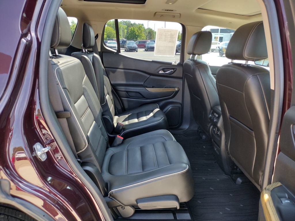 Used 2017 GMC Acadia Denali w/ Technology Package AWD/4WD image 21