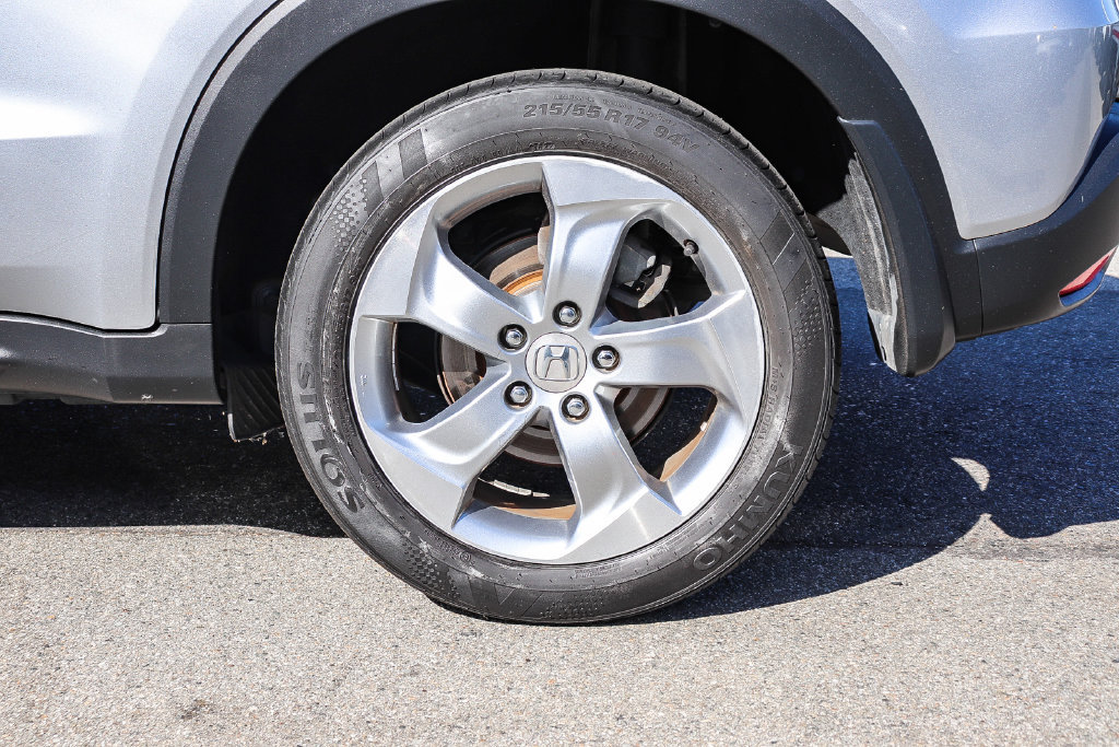 Used 2017 Honda HR-V EX-L image 10