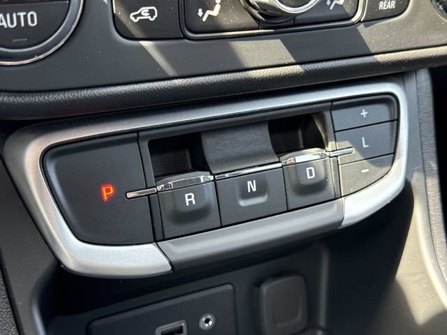 Certified 2023 GMC Terrain SLE w/ Driver Convenience Package image 15