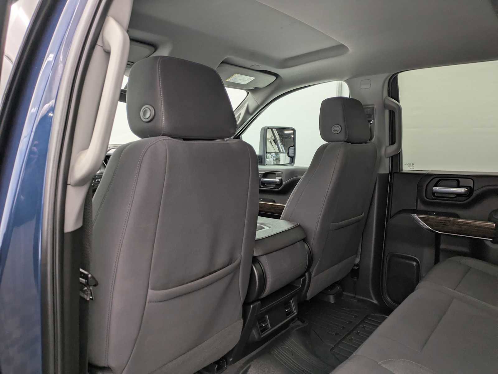 Used 2023 GMC Sierra 3500 SLE w/ Gooseneck/5TH Wheel Package image 20