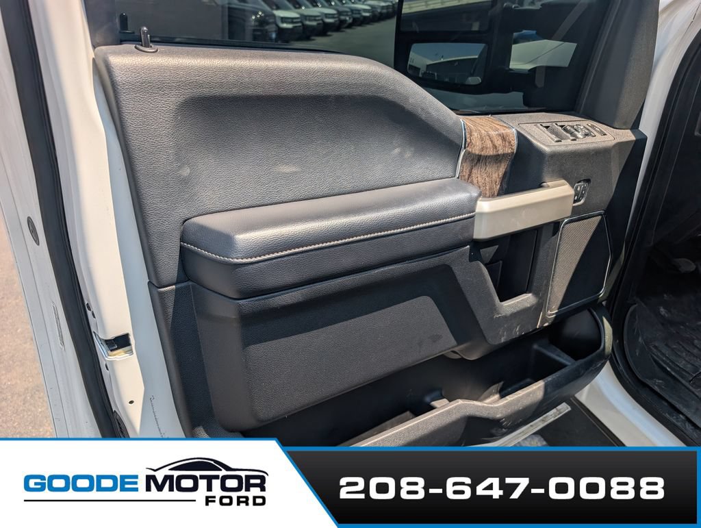 Used 2017 Ford F350 Lariat w/ Lariat Ultimate Package AWD/4WD image 13
