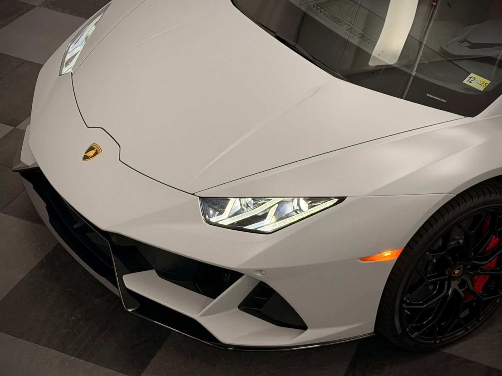 Used 2024 Lamborghini Huracan EVO image 6