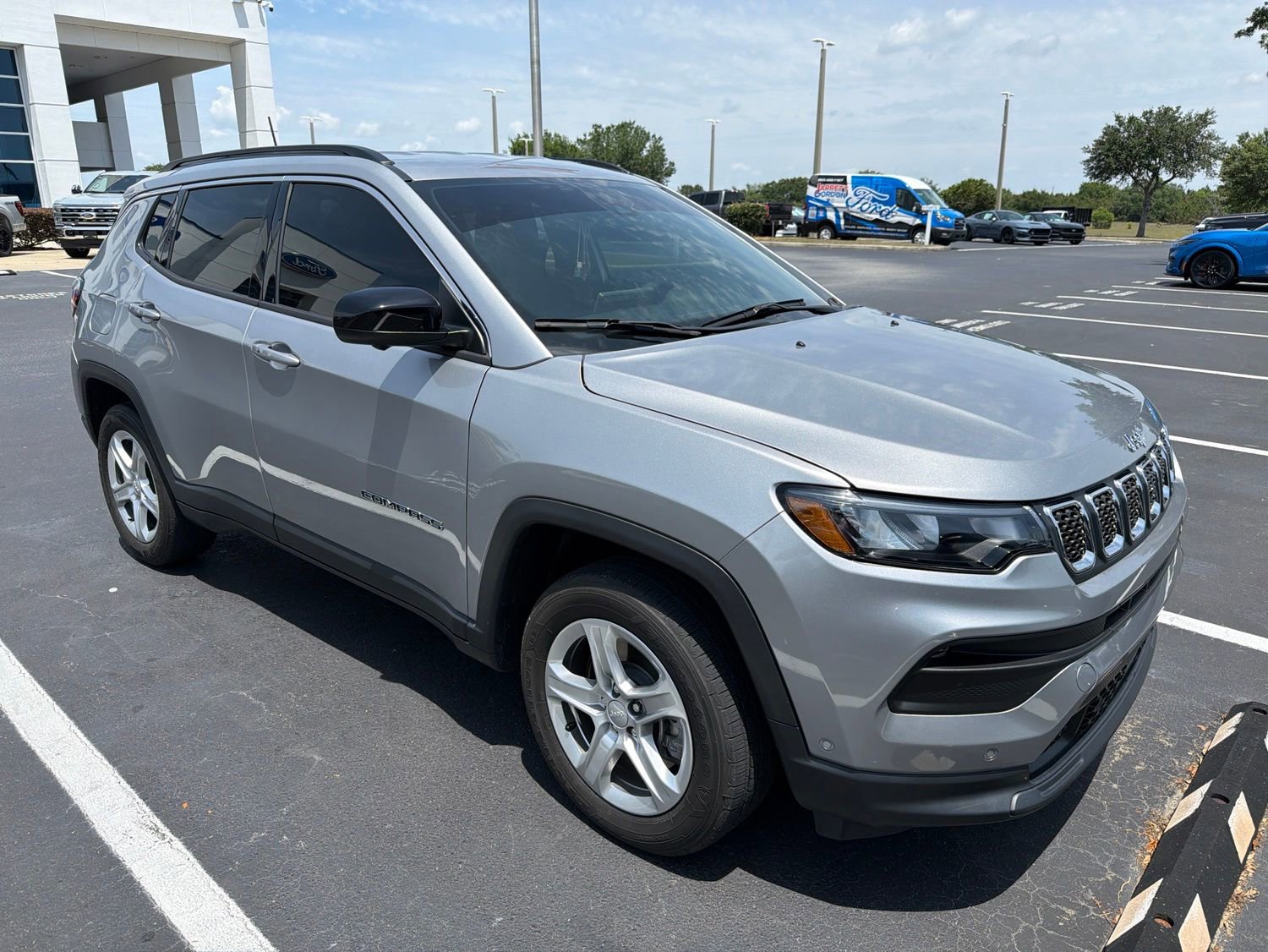 Used 2023 Jeep Compass Latitude w/ Convenience Group AWD/4WD 360° Tour