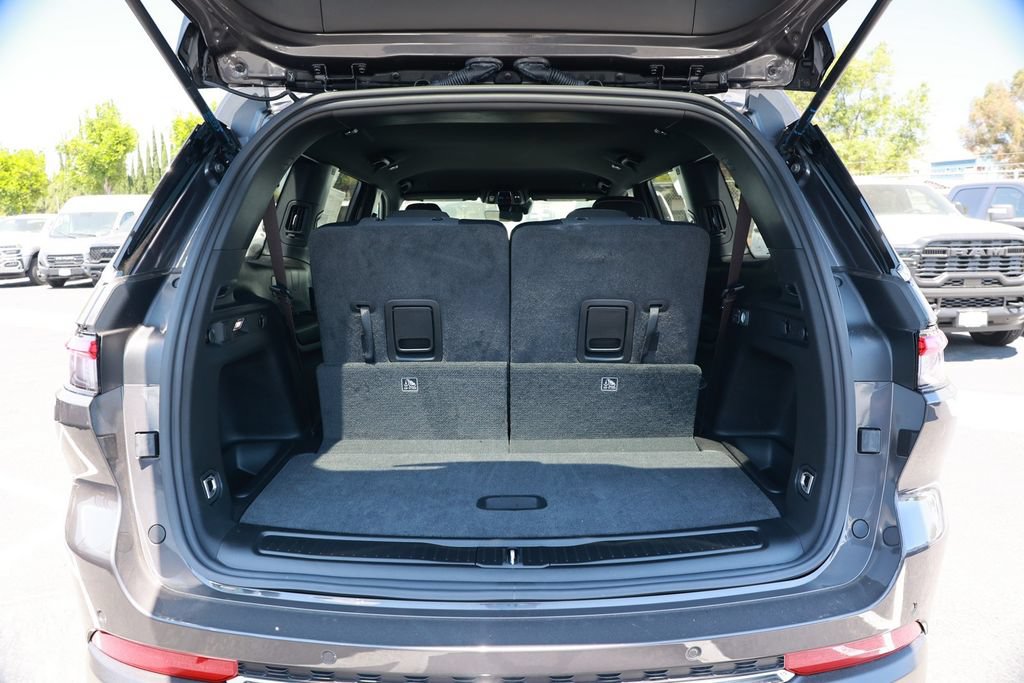 New 2026 Jeep Grand Cherokee L Laredo AWD/4WD image 33