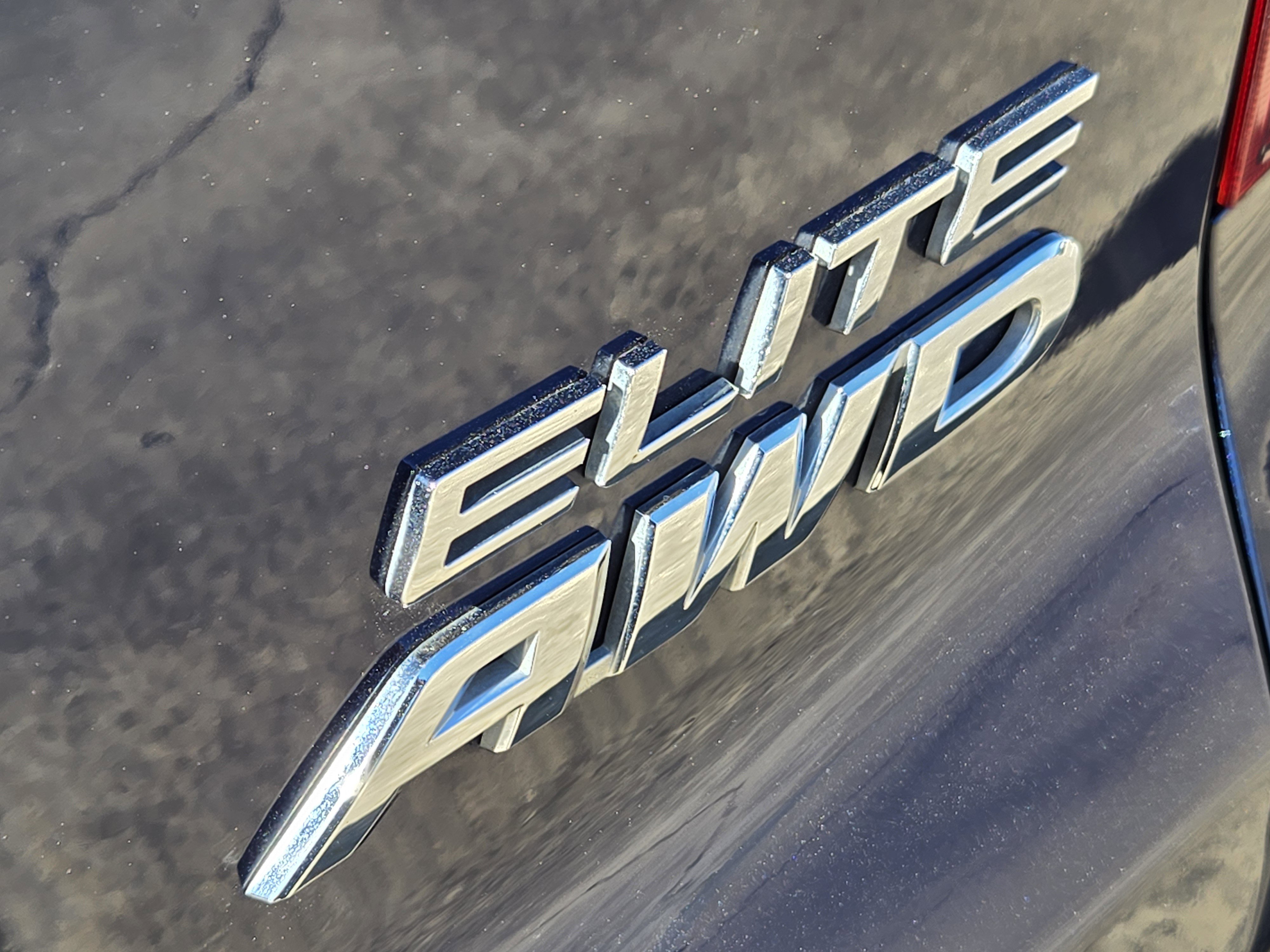 Used 2023 Honda Passport Elite image 11