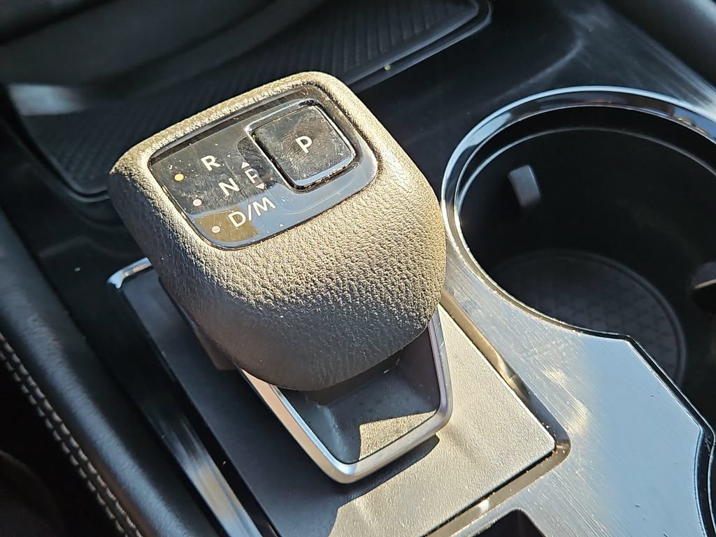 Used 2021 Nissan Rogue SL w/ Premium Package FWD image 32