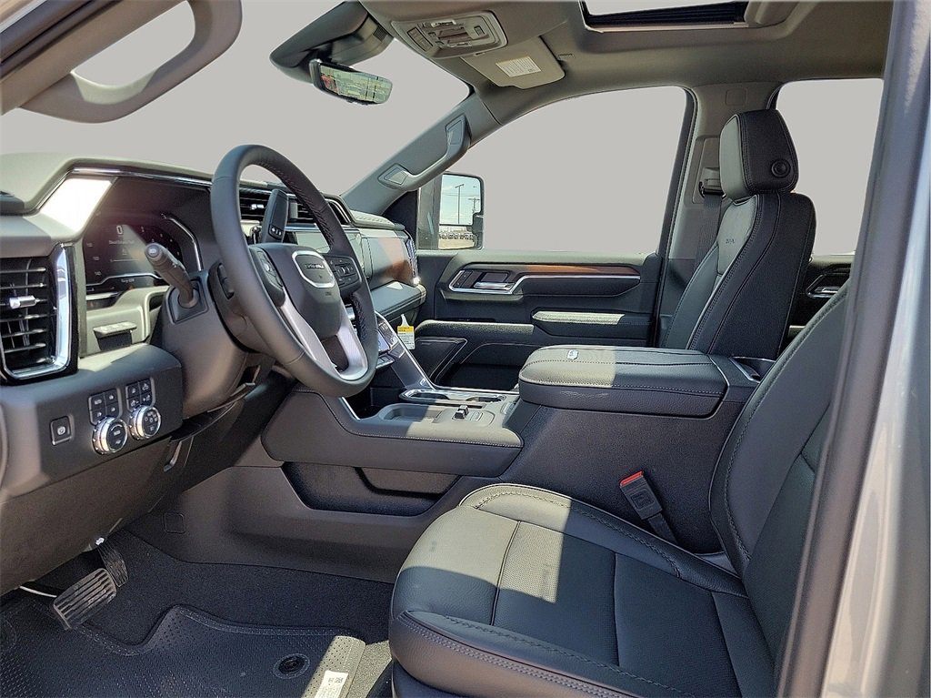 Used 2024 GMC Sierra 2500 Denali w/ Denali Reserve Package image 9