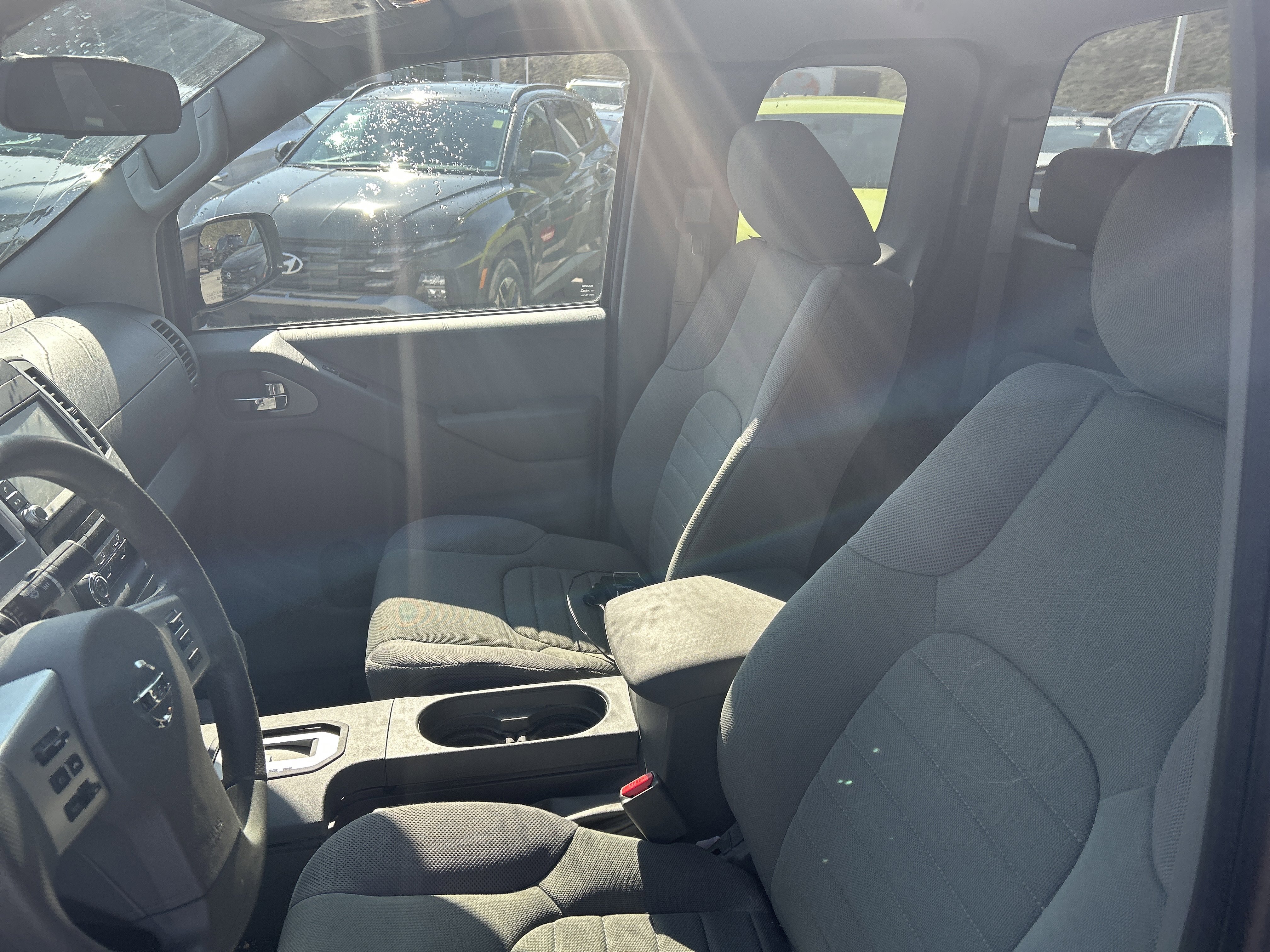 Used 2021 Nissan Frontier S image 25