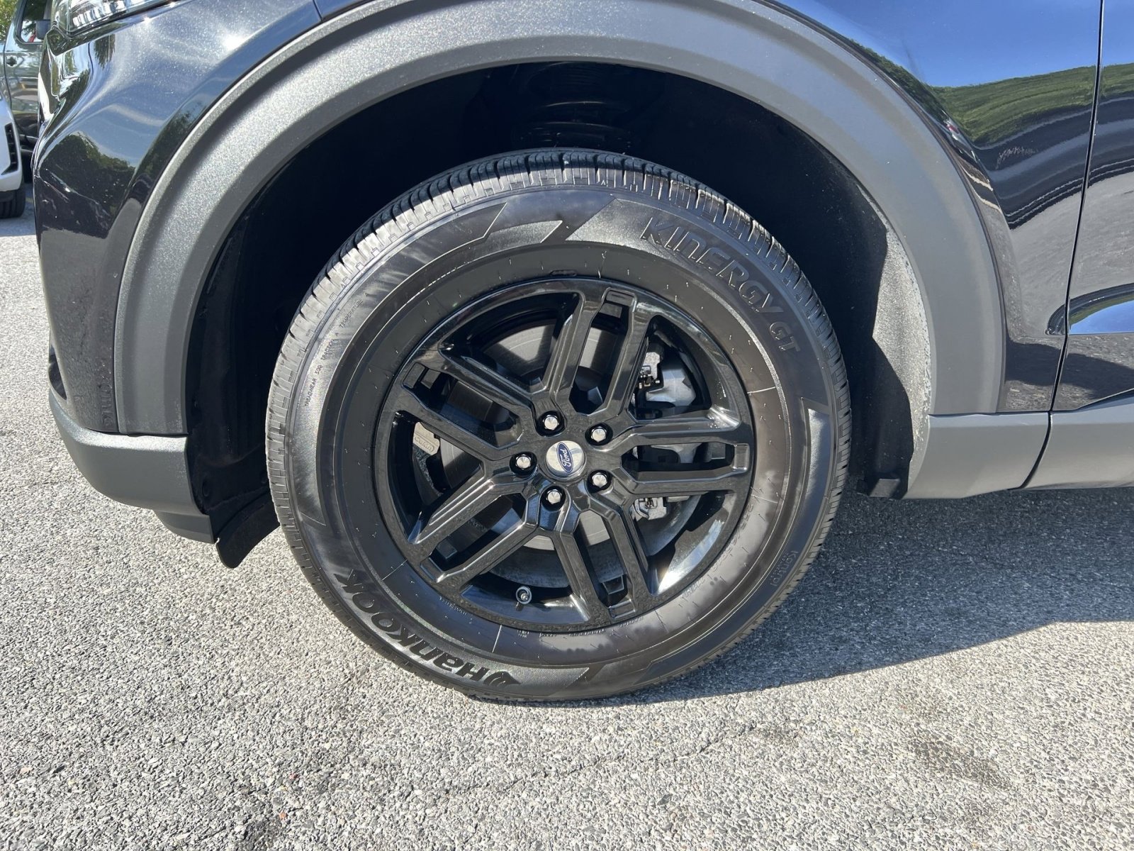Used 2026 Ford Explorer Active AWD/4WD image 12
