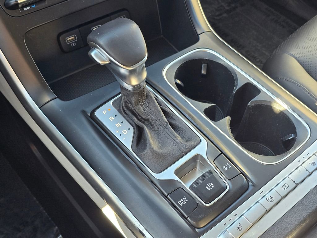 Used 2024 Kia Carnival LX image 38